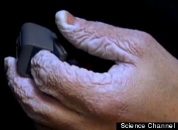 Tim Yarrow spent 10 days underwater and this is what his hands looked like afterwards.