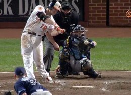 Chris Davis hits his 46th home run of the season.
