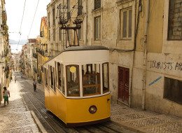 Depending on where you’re from, an interesting experiment conducted around the world could help restore your faith in mankind — or leave you feeling mildly demoralized, like in Lisbon, Portugal (Getty).