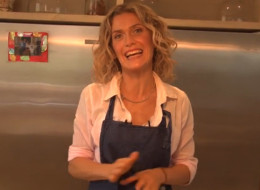 Maru Botana, cocinera argentina, prepara tortillas y causa polémica con su método.