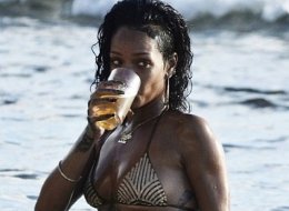 Rihanna's hot Instagram photos.