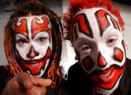 CHICAGO, IL - OCTOBER 30: Rappers Shaggy 2 Dope (l) and Violent J (r) of the Insane Clown Posse pose backstage October 30, 2003 at the Riviera in Chicago, Illinois. (Photo by Scott Harrison/Getty Images)