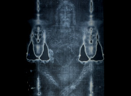 This picture taken on February 20, 2012 shows a Facsimile of 'The Shroud of Turin' at the Cathedral of Malaga. AFP PHOTO/ JORGE GUERRERO. (Photo credit should read Jorge Guerrero/AFP/Getty Images)