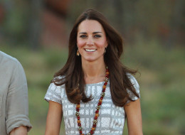 Catherine, Duchess of Cambridge walks down Kuniya Walk at the base of Uluru on April 22, 2014 in Ayers Rock, Australia. The Duke and Duchess of Cambridge are on a three-week tour of Australia and New Zealand, the first official trip overseas with their son, Prince George of Cambridge. (Photo by Scott Barbour/Getty Images)
