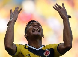 Teo Gutiérrez festeja el segundo gol de Colombia ante Grecia