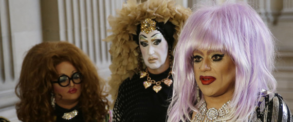 n-SISTER-ROMA-DRAG-large570.jpg