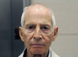 New York City real estate heir Robert Durst leaves a Houston courtroom Tuesday, Sept. 16, 2014. Durst is charged with criminal mischief for urinating on a counter at a Houston drug store, his hearing has been reset for next month. (AP Photo/Pat Sullivan)