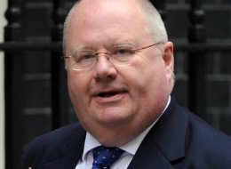 A £250 million scheme to encourage councils to keep or bring back weekly bin collections is being launched by the Government.