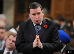 La commissaire aux conflits d’intérêts et à l’éthique, Mary Dawson, blâme le ministre Christian Paradis pour son comportement à l'époque où il était aux Travaux publics.