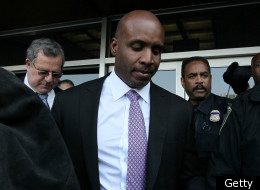 SAN FRANCISCO, CA - APRIL 13: Former Major League Baseball player Barry Bonds leaves federal court on April 13, 2011 in San Francisco, California. After three and a half days of deliberation, a jury found Barry Bonds guilty on one count of obstruction of justice and was a hung jury on three counts of perjury for lying to a grand jury about his use of performance enhancing drugs. (Photo by Justin Sullivan/Getty Images)