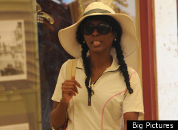 Sinitta has rejoined pal Simon Cowell on his holiday.