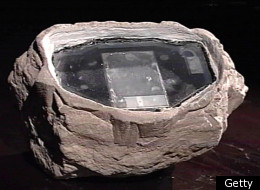 Russian allegations that Britain used a fake rock to spy on them were true