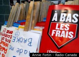 Des étudiants de partout au Canada manifestent mercredi. (Annie Fortin - Radio-Canada)