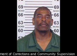 Philip Ward allegedly confessed to murdering a girlfriend that was found beheaded on a Manhattan rooftop in 1989.