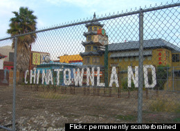 In a unanimous vote Friday, the Los Angeles City Council approved Councilman Ed Reyes' motion to ban chain retail stores from Chinatown.