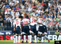 Bolton players huddle before Saturday's match