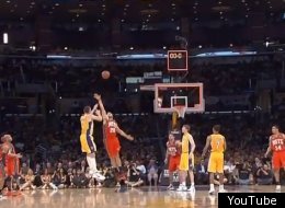 Josh McRoberts hits a buzzer beater for the Lakers at the end of the first quarter.