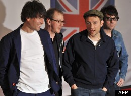 Alex James,Dave Rouwntree,Damon Albran et Graham Coxon au Brit Awards le 21 février 2012 à Londres.