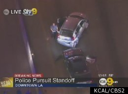 A screengrab of CBS2/KCAL9 footage of the tense 101 freeway standoff.