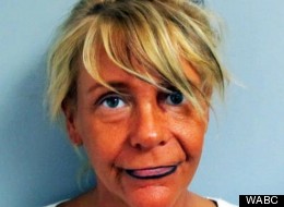 Patricia Krentcil allegedly brought her daughter in an artificial tanning booth, allowing the girl to get burned.