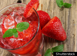 How to make a stellar signature wedding cocktail.