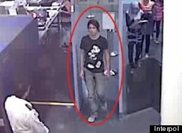 Luka Rocco Magnotta à l'aéroport. (Interpol)