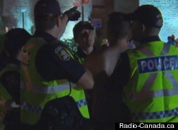 Plusieurs altercations ont eu lieu après le grand spectacle sur les plaines d'Abraham. La police fait état de 26 arrestations pour diverses infractions, notamment pour possession de stupéfiants. (Radio-Canada.ca)