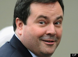 A petition on Jason Kenney's Website is calling on Canadians to thank Jason Kenney for cutting health benefits for refugees. (CP)