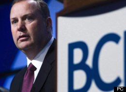 Le pdg de Bell, George Cope, lors de la présentation de l'offre d'achat d'Astral Media.