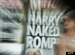 Le magazine Playgirl propose un million de dollars au prince Harry s'il pose nu.