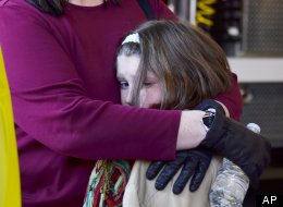 Niños hablan de lo que experimentaron en el tiroteo en su escuela.